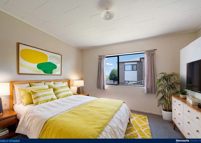  at 4134 Great North Road, Glendene, Auckland