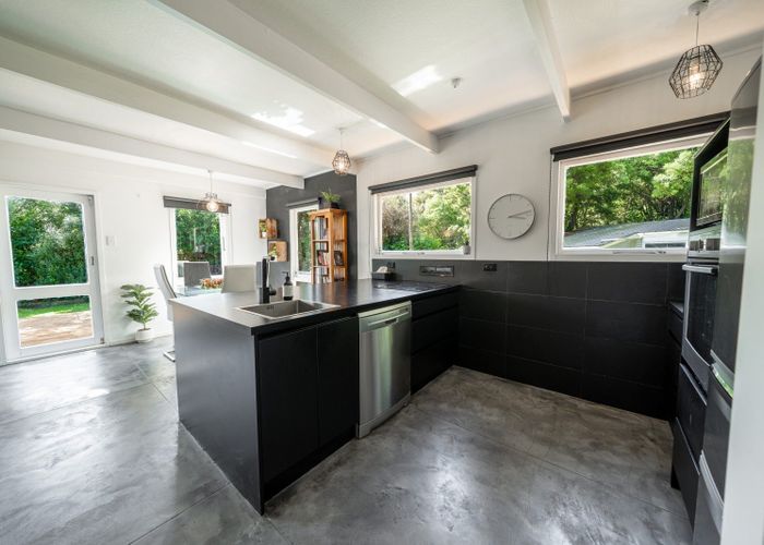  at 84 Ruru Avenue, Otatara