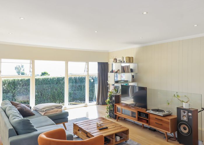  at 10 Pikitea Road, Mangere Bridge, Manukau City, Auckland