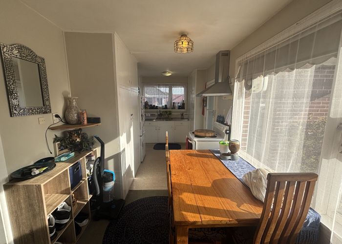  at 2/10 Aorangi Road, Bryndwr, Christchurch City, Canterbury
