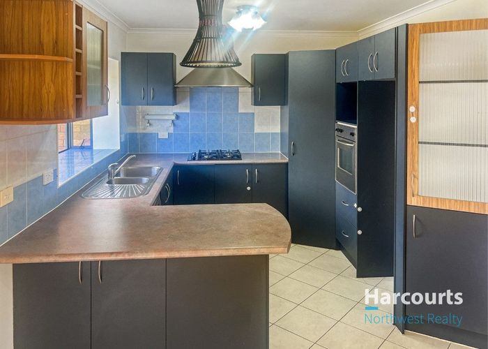  at 4 Falcarragh Crescent, Flat Bush, Manukau City, Auckland