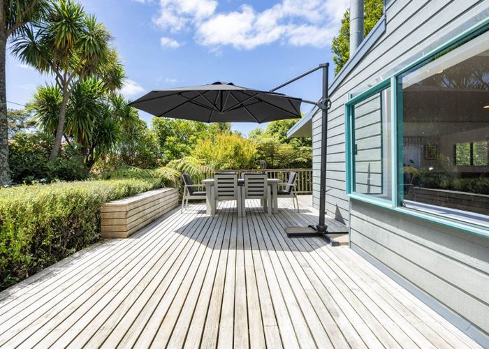  at 24 Rauhuia Crescent, Parau, Auckland