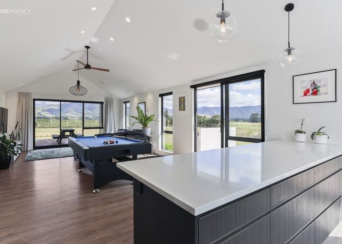  at 27 Mairangi Lane, Starvation Hill, Oxford