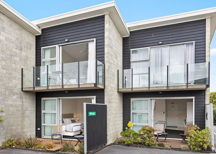  at 27 Marine Parade, Carters Beach, Westport