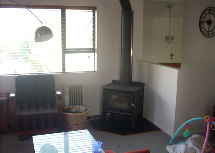  at 6B Topliss Dr, Northcross, North Shore City, Auckland