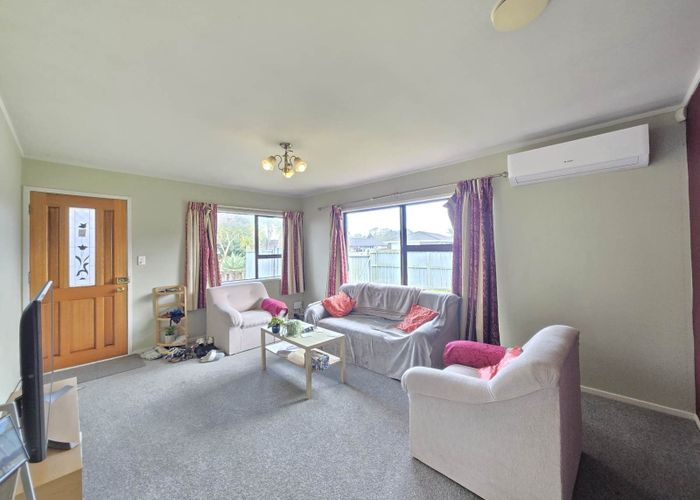  at 11A Camden Place, Papatoetoe, Manukau City, Auckland