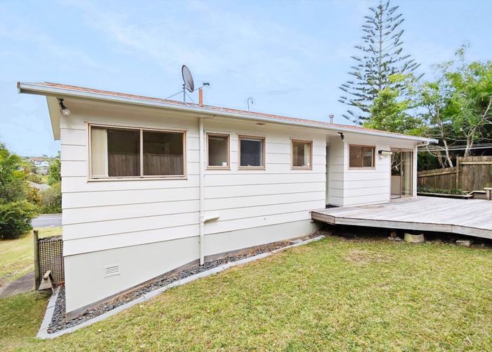  at 3 Capricorn Place, Browns Bay, Auckland