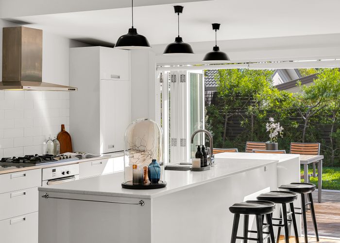  at 44 Walmer Road, Point Chevalier, Auckland