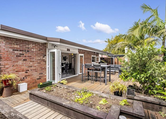  at 18A Alana Place, Mount Wellington, Auckland