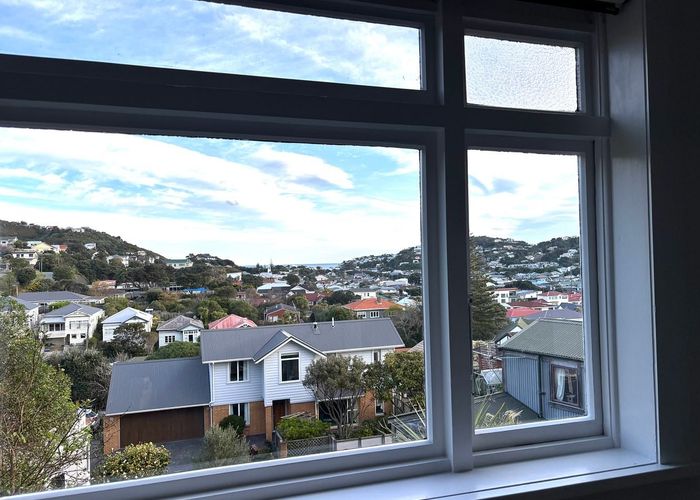  at 2/70 Melbourne Road, Island Bay, Wellington, Wellington
