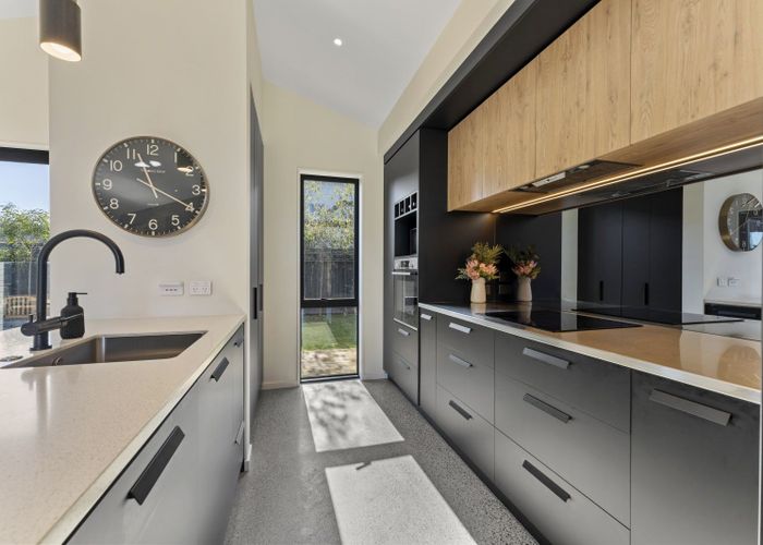  at 2 Aubrey Lane, CRACROFT, CHRISTCHURCH