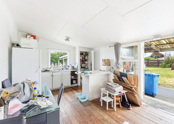  at 16 Egmont Street, Castlecliff, Whanganui, Manawatu / Whanganui