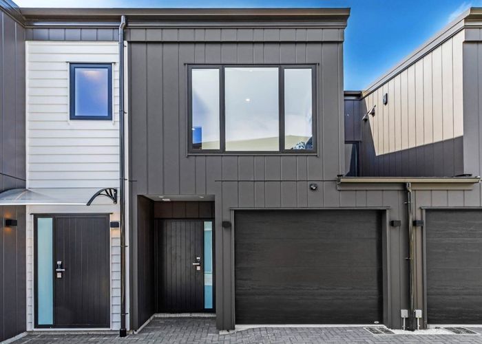  at 647D Te Atatu Road, Te Atatu Peninsula, Auckland