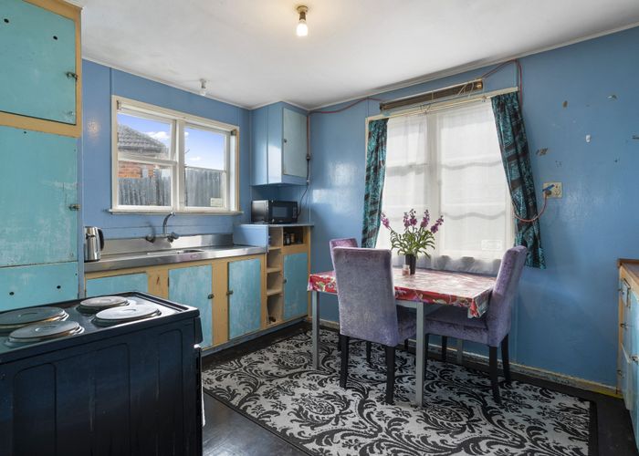  at 2 Thomson Street, Owairaka, Auckland City, Auckland