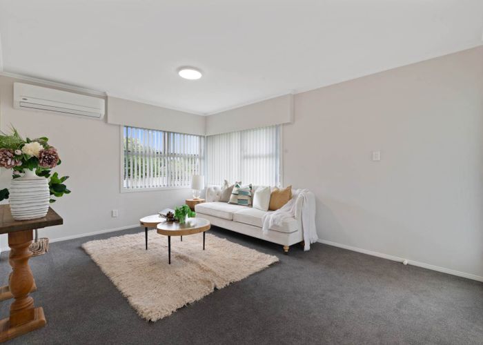  at 1/8 Edgewater Drive, Pakuranga, Manukau City, Auckland