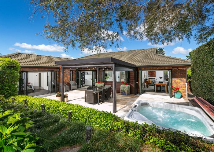  at 3 Admirals Court Drive, Greenhithe, North Shore City, Auckland