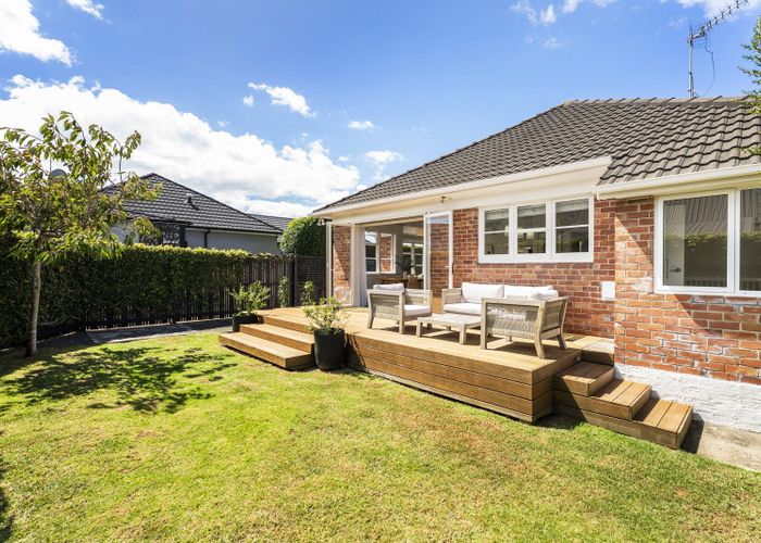  at 32 Bonnie Brae Road, Meadowbank, Auckland