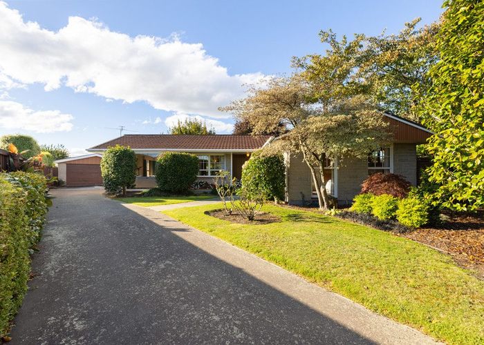  at 6 Walden Place, Bryndwr, Christchurch