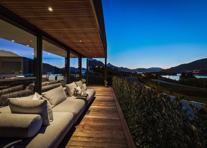  at 2 White Stag Rise, Kelvin Heights, Queenstown-Lakes, Otago