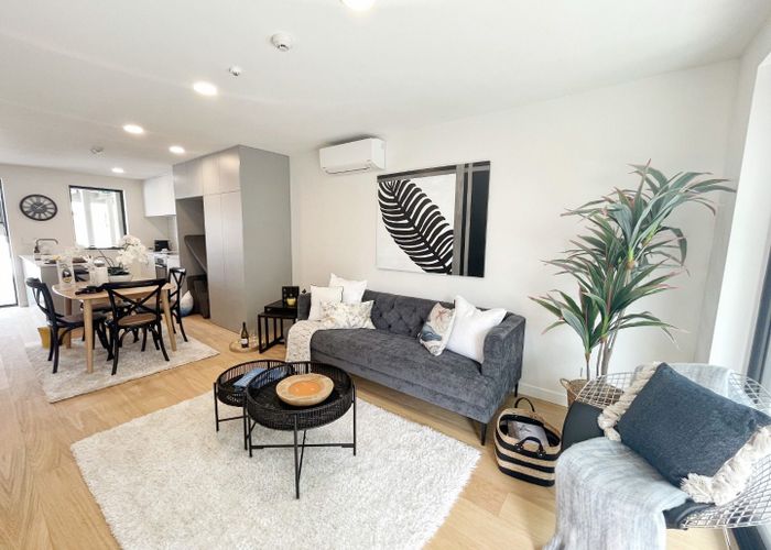  at Otahuhu, Auckland City, Auckland