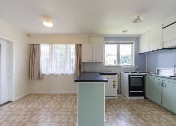  at 4 Aurora Terrace, Hillcrest, Hamilton, Waikato