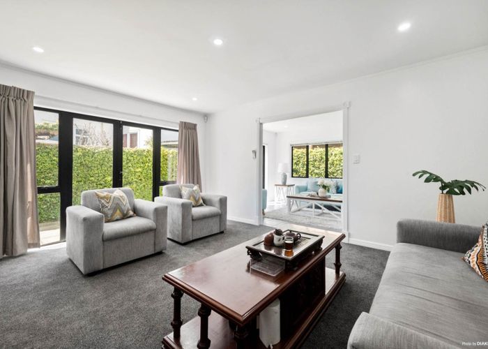  at 16 Kiwitea Street, Sandringham, Auckland