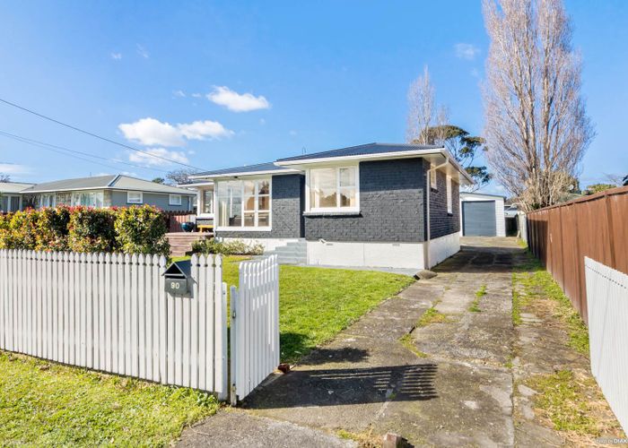 Free property data for 90 Cobham Crescent, Kelston, Auckland homes.co.nz
