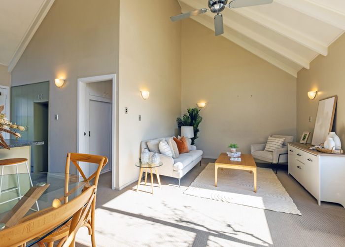  at 42B Delaware Crescent, Russley, Christchurch City, Canterbury