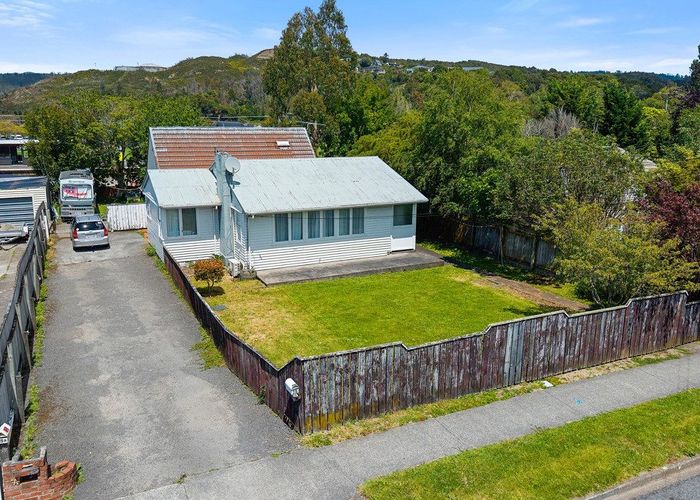  at 1 & 2/25 Marion Street, Silverstream, Upper Hutt, Wellington