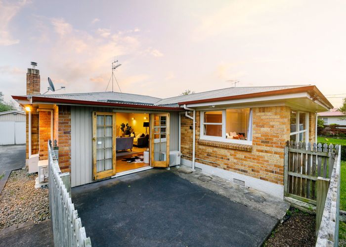  at 19 Beech Crescent, Hillcrest, Hamilton