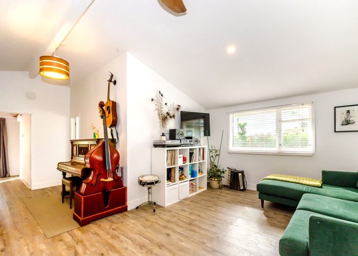  at 577 Waikawa Beach Road, Waikawa Beach, Levin