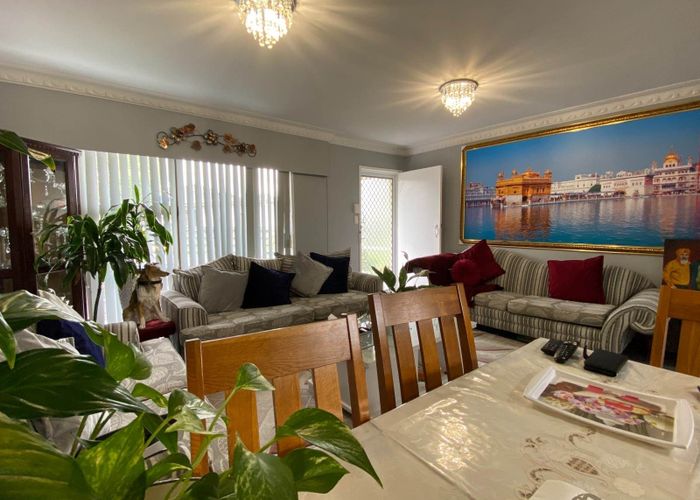  at 2/49 Wallace Road, Papatoetoe, Manukau City, Auckland