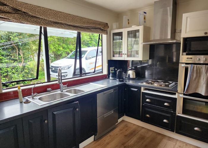  at 196 Main Road South, Raumati South, Paraparaumu