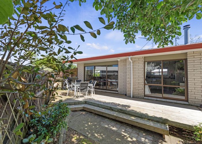  at 21 James Cook Drive, Welcome Bay, Tauranga