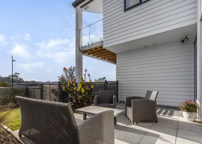  at 3 Koreke Close, Kenepuru, Porirua, Wellington