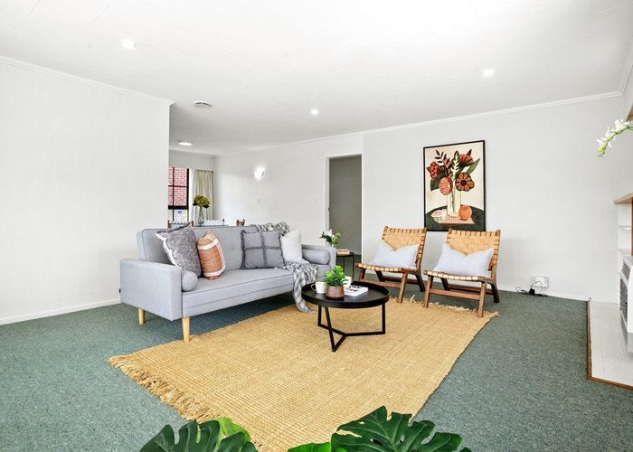  at 32 Collins Avenue, Tawa, Wellington