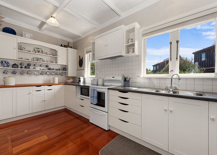  at 31 Casey Avenue, Fairfield, Hamilton