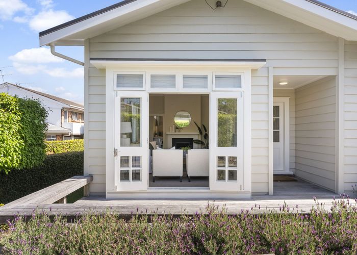  at 8 Torrance Street, Epsom, Auckland City, Auckland