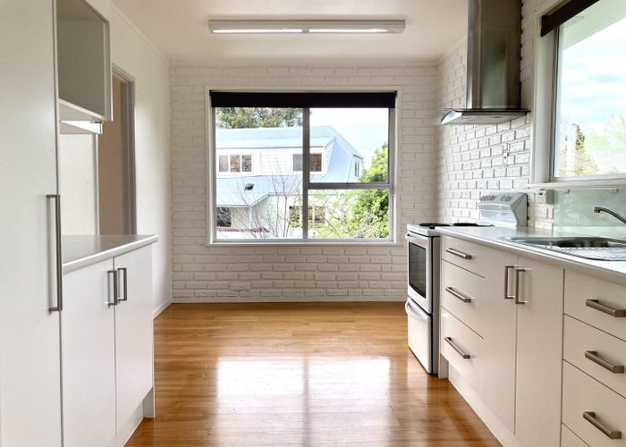 at 19 Finlow Drive, Te Atatu South, Waitakere City, Auckland