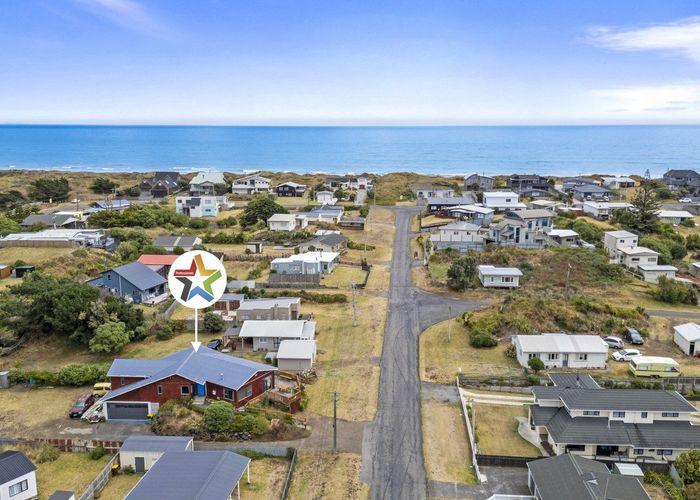  at 4 Trafalgar Street, Foxton Beach, Horowhenua, Manawatu / Whanganui