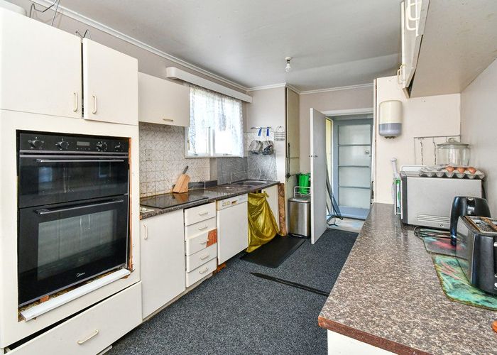  at 734 Massey Road, Mangere, Manukau City, Auckland
