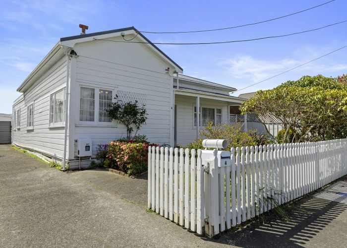  at 4 Bristol Square, Lower Hutt, Lower Hutt, Wellington