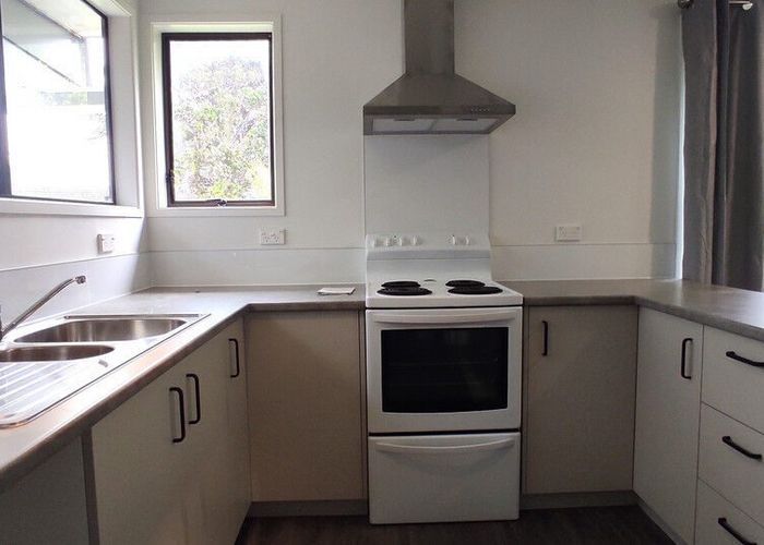  at 15 Hydra Place, Glen Eden, Waitakere City, Auckland