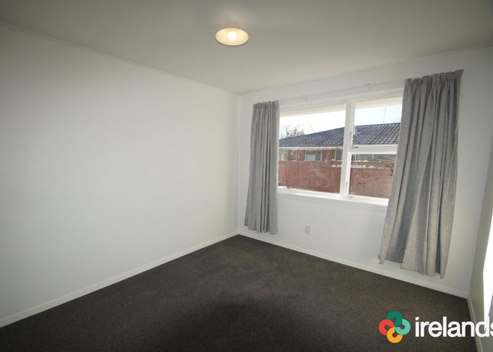  at 2/124 Aldwins Road, Linwood, Christchurch City, Canterbury