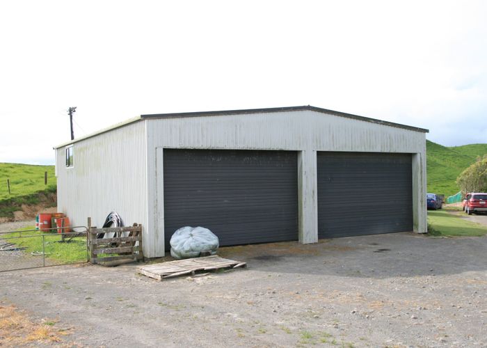  at 693 Bird Road, Pukengahu