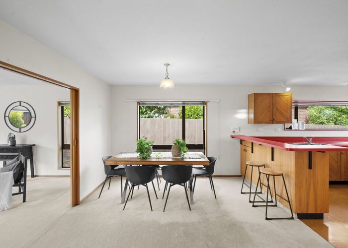  at 1/8 Cricklewood Place, Avonhead, Christchurch