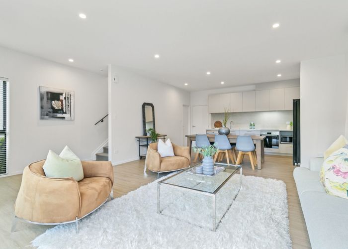  at 11 Verdant Lane, Mount Wellington, Auckland City, Auckland