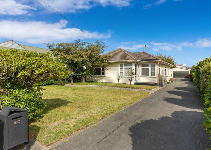  at 213 Bower Avenue, North New Brighton, Christchurch City, Canterbury