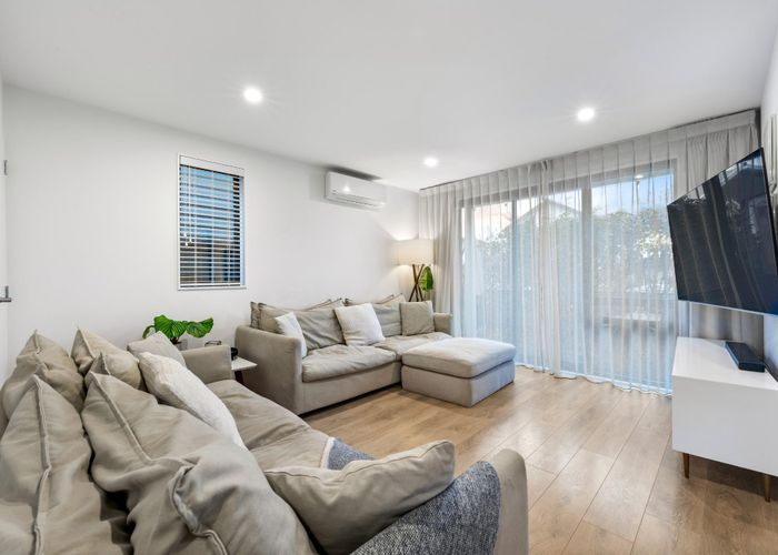  at 12 Autumn Blaze Street, Hobsonville, Waitakere City, Auckland