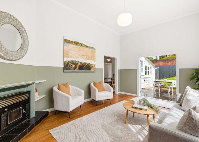  at 68 The Parade, Island Bay, Wellington, Wellington